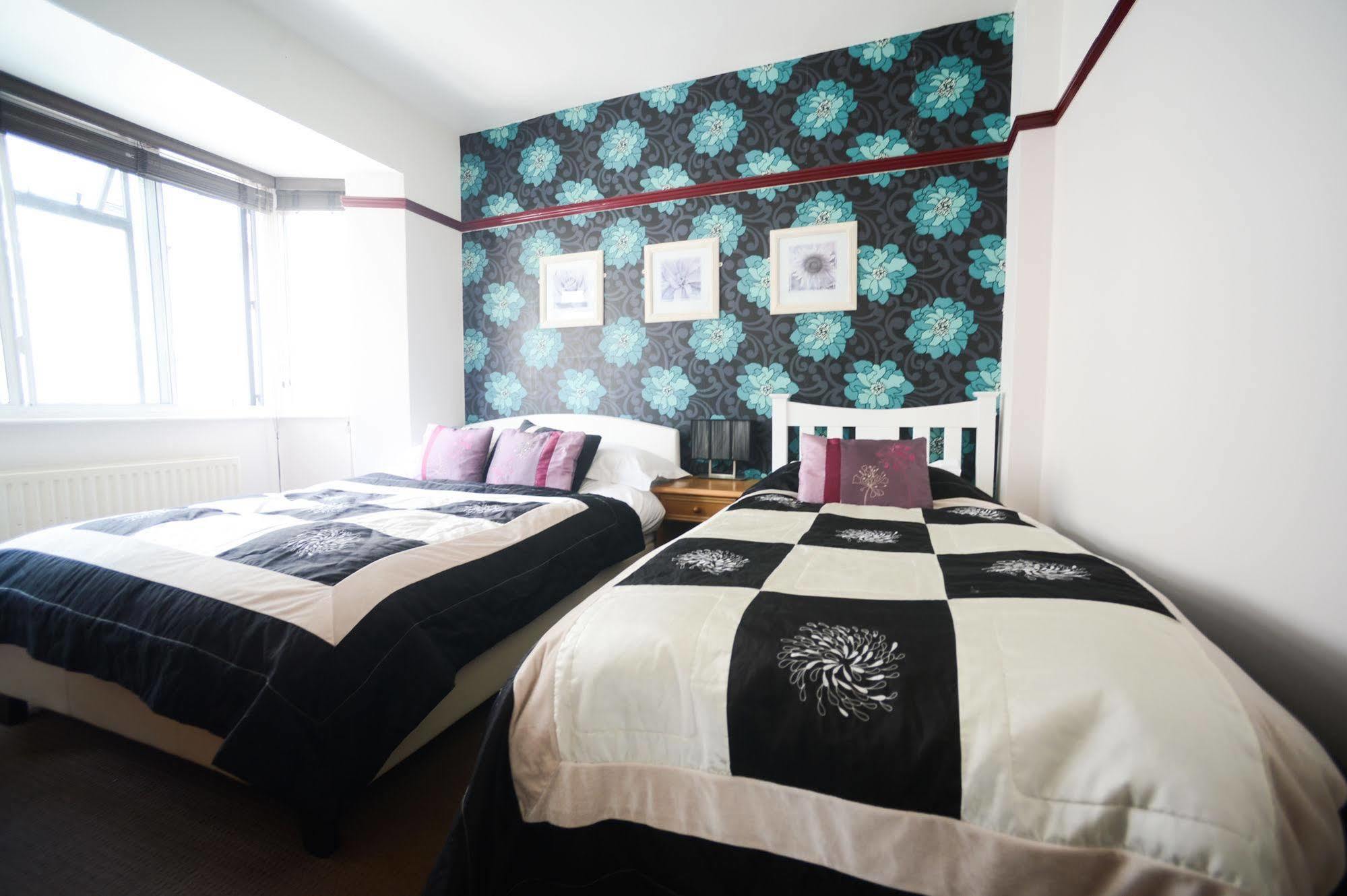 Hotel Cobb Arms Lyme Regis Esterno foto